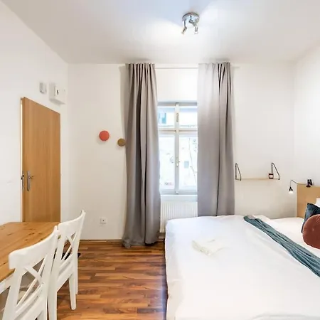 Beautiful Cozy Gem Near Old Town * Прага