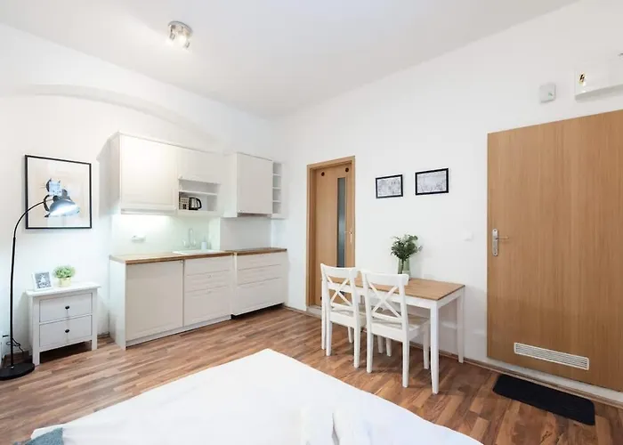 Beautiful Cozy Gem Near Old Town *
